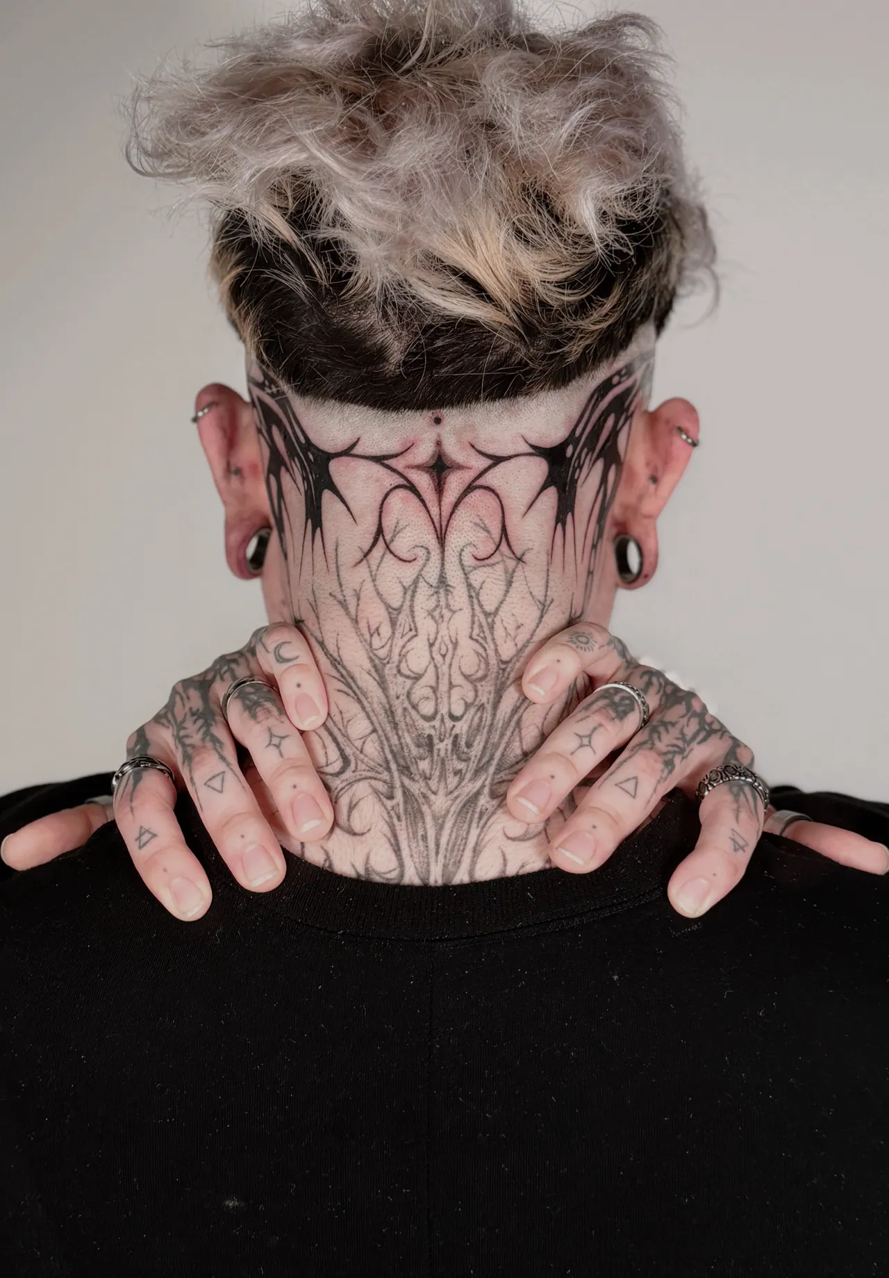Blackwork tattoo by Veegee