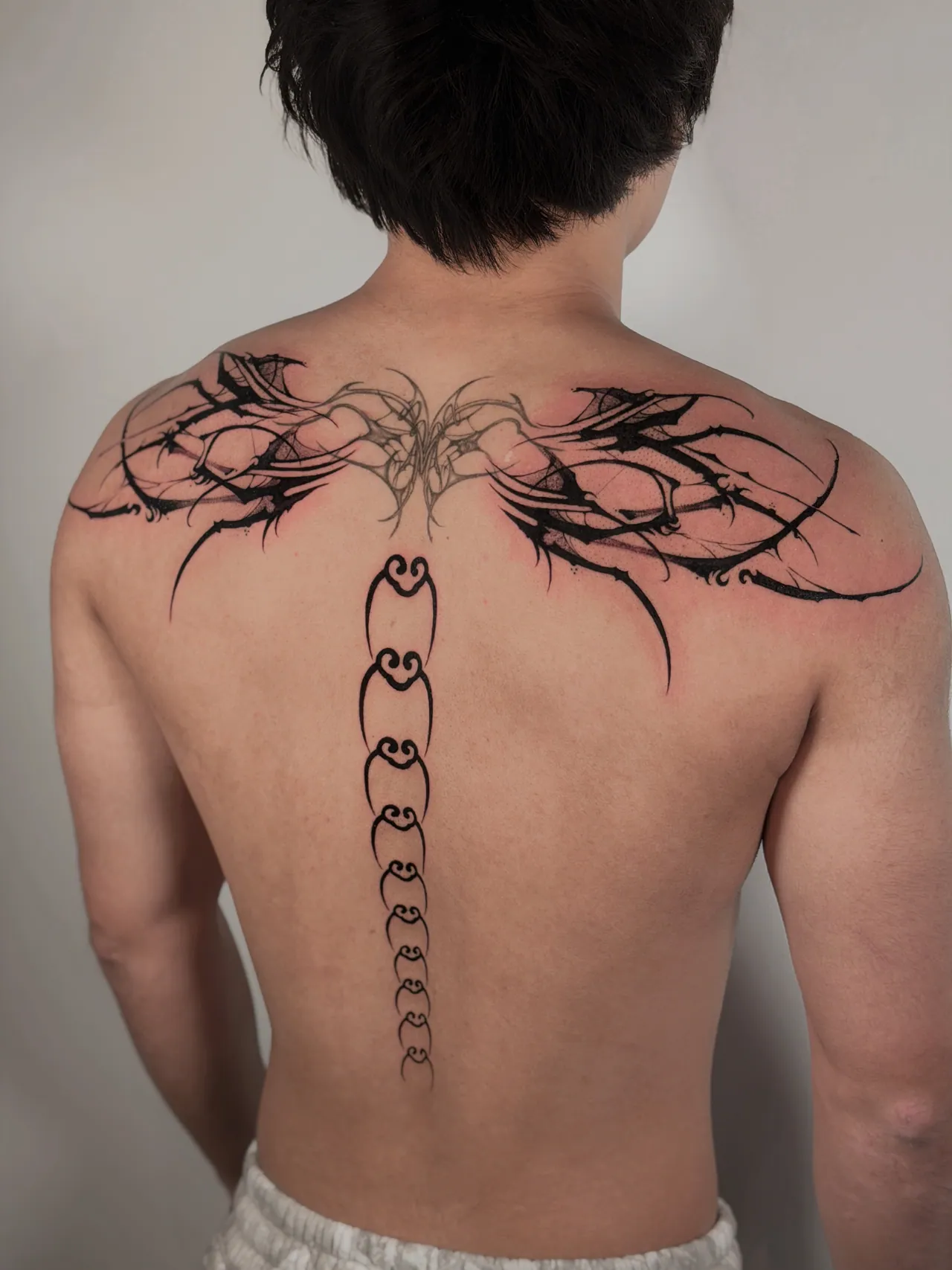 Blackwork tattoo by Veegee